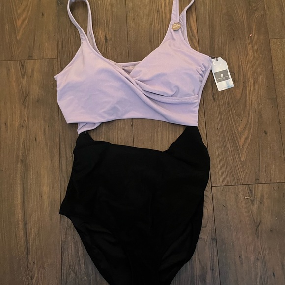 Everyday Sunday One Piece Bathing Suit - Picture 2 of 4